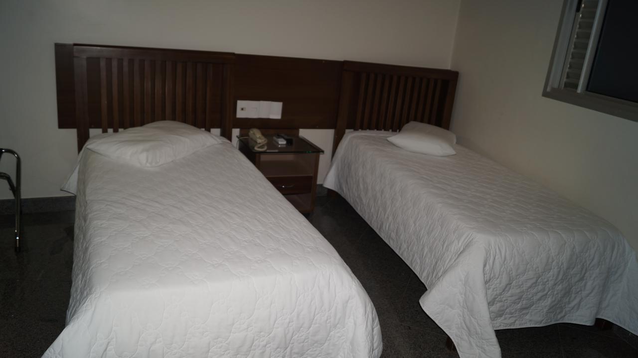 Lindoya Hotel Catalão Eksteriør billede
