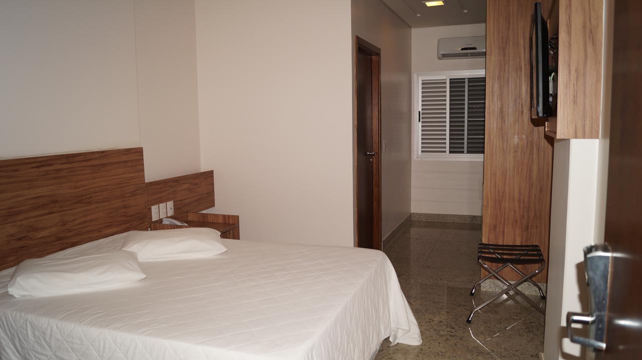 Lindoya Hotel Catalão Eksteriør billede