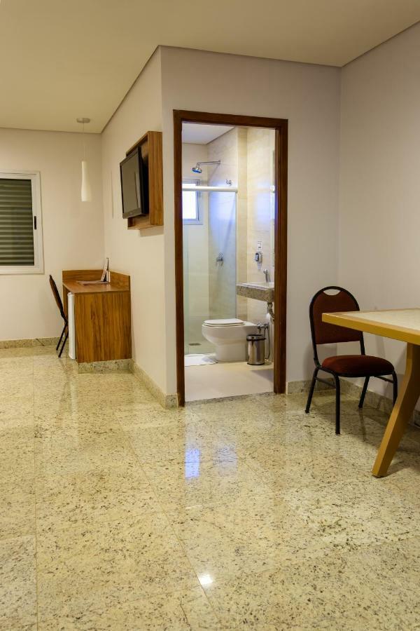 Lindoya Hotel Catalão Eksteriør billede